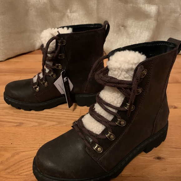 Women’s SOREL Lennox Lace Cozy Boots - Picture 3 of 5
